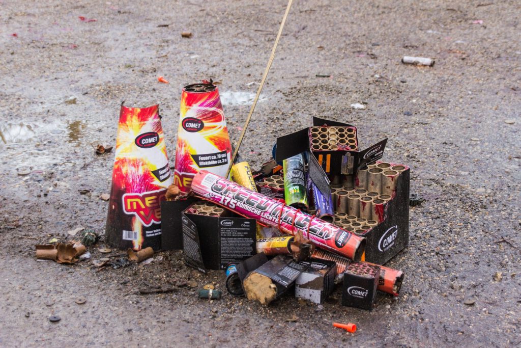 Symbolfoto Sylvester Böller Feuerwerk