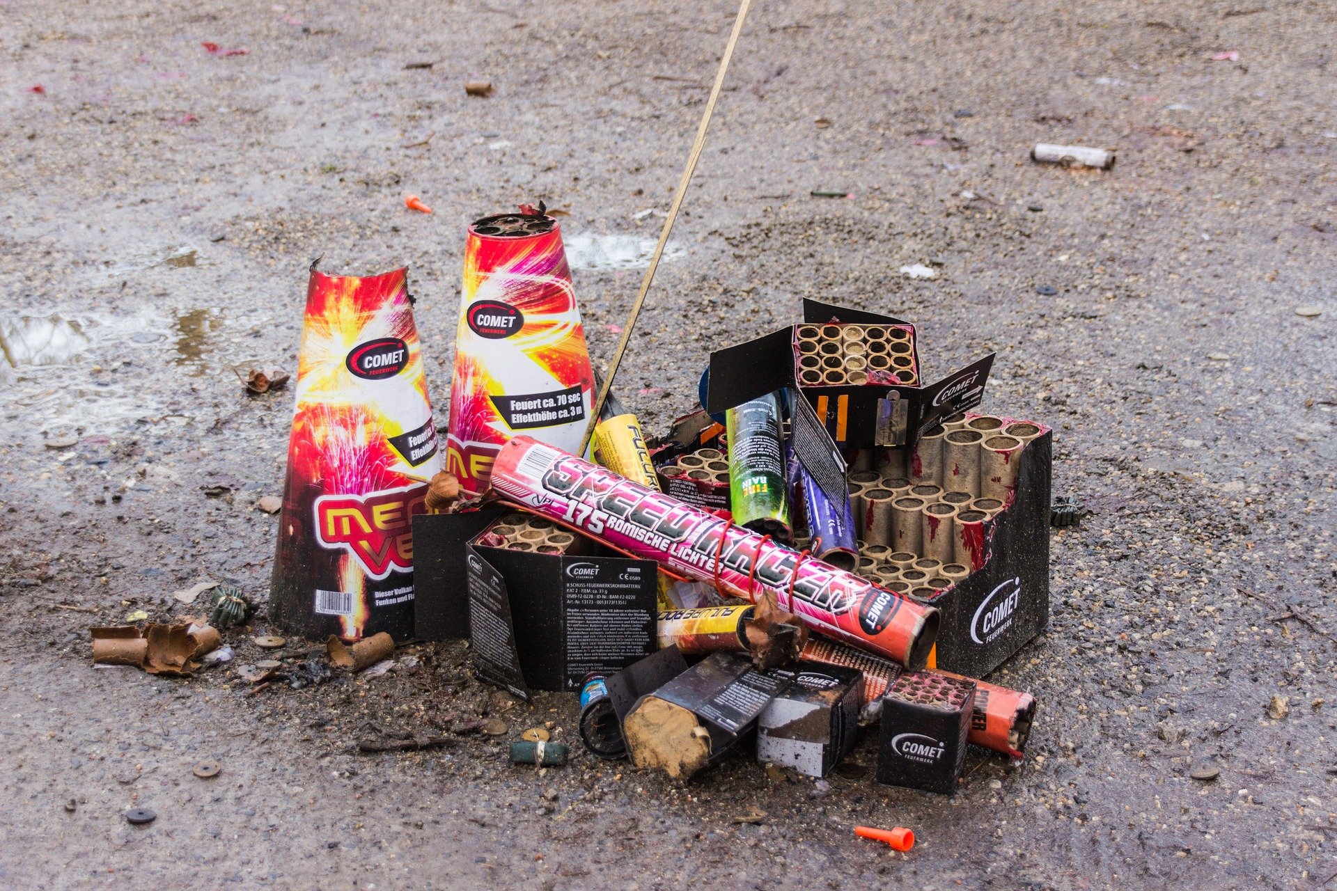 Symbolfoto Sylvester Böller Feuerwerk